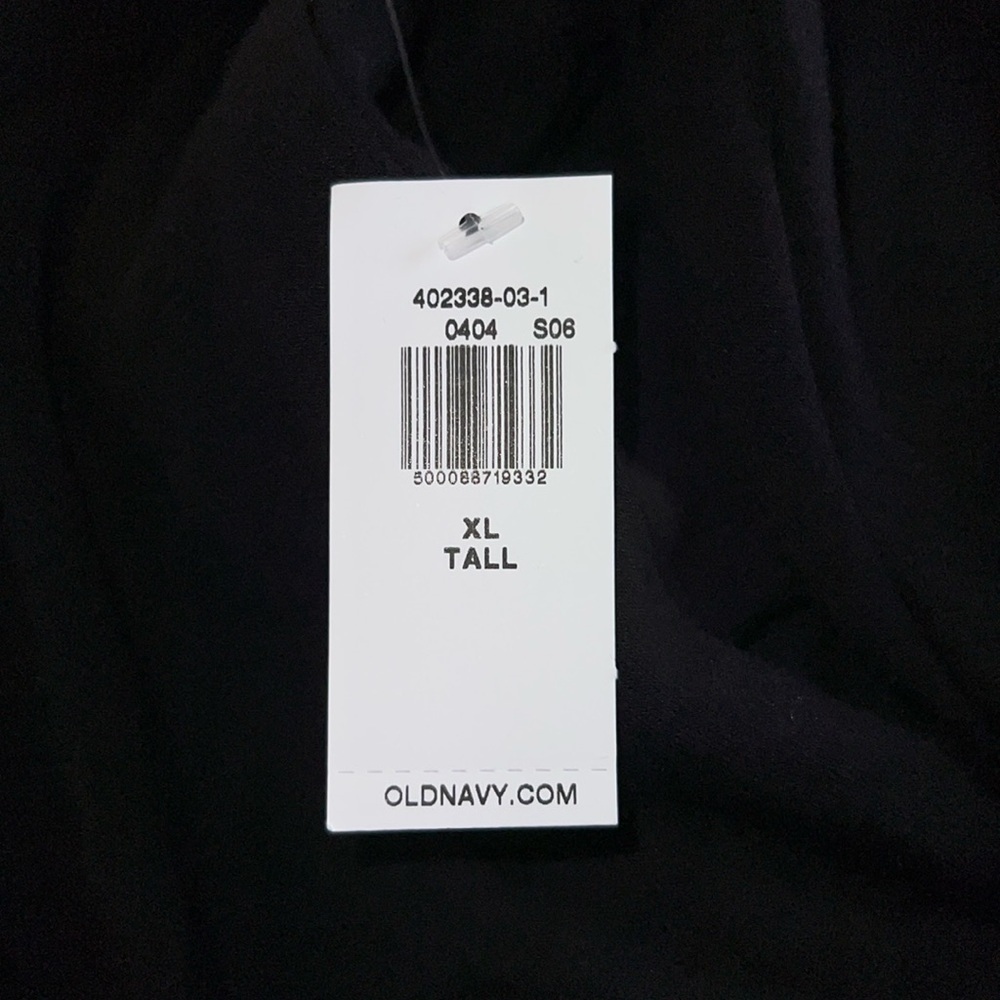 NWT Old Navy Women’s Pullover V-neck Black Hoodie AA2 - Picture 4 of 6